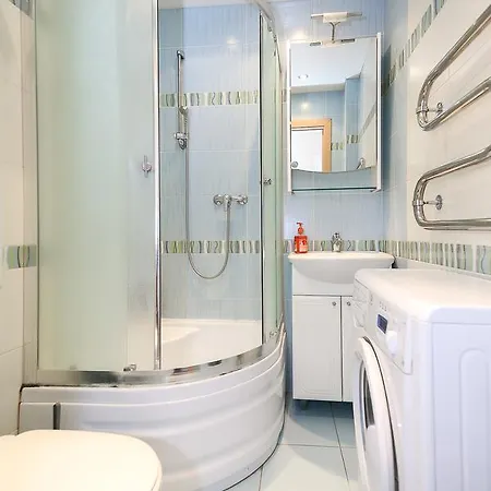 Apartament Euro On Metro Yakuba Kolasa *