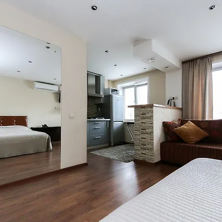Apartament Euro On Metro Yakuba Kolasa *