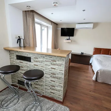 Apartament Euro On Metro Yakuba Kolasa *