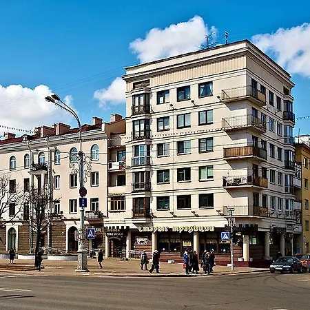 Apartament Euro On Metro Yakuba Kolasa *